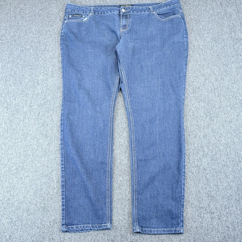 Rocawear Y2K Embroidered Logo Pocket Jeans Women 24 Blue Cotton Stretch Straight